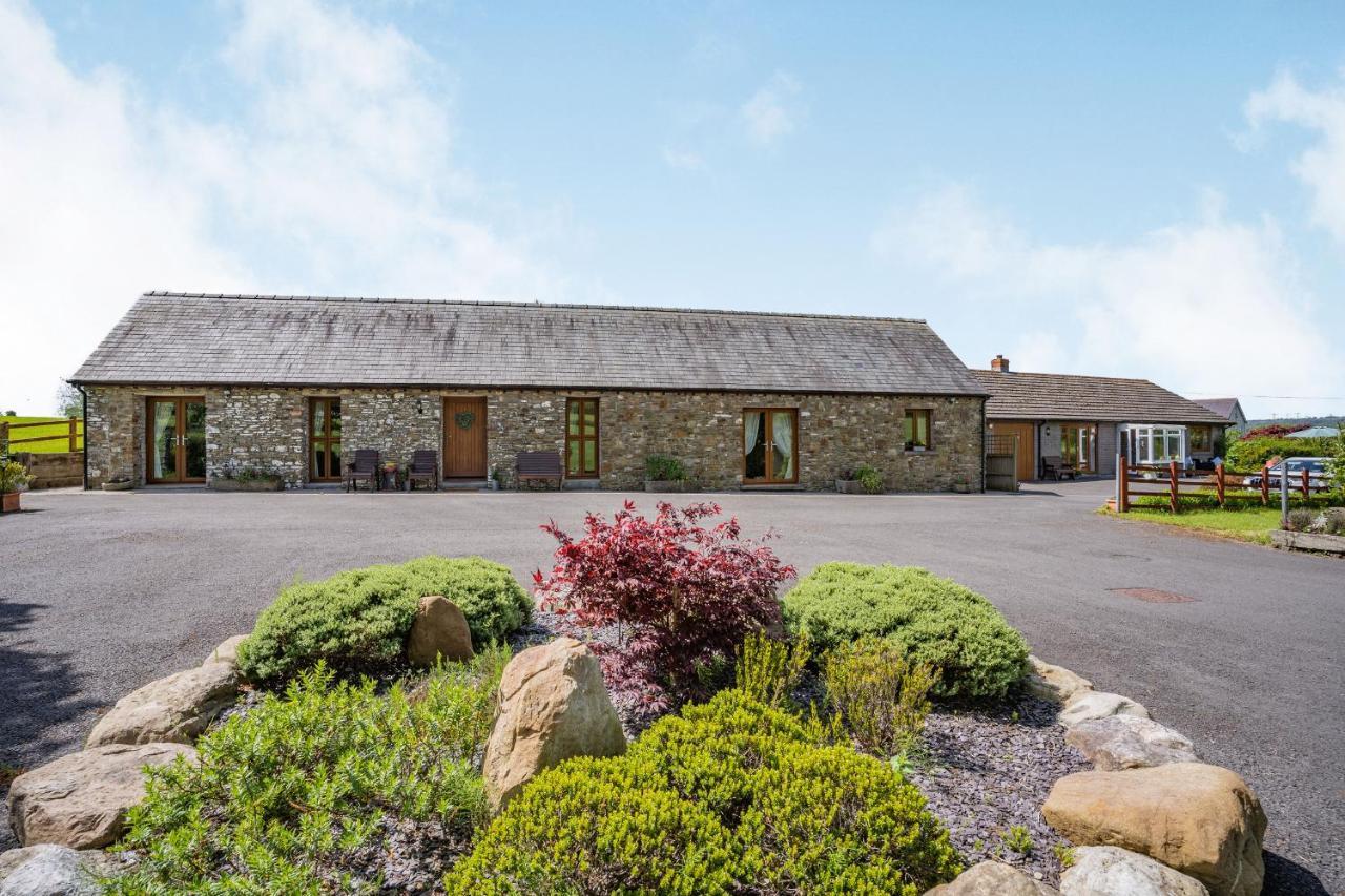 Ysgubor Hir Villa Llanedy Eksteriør bilde